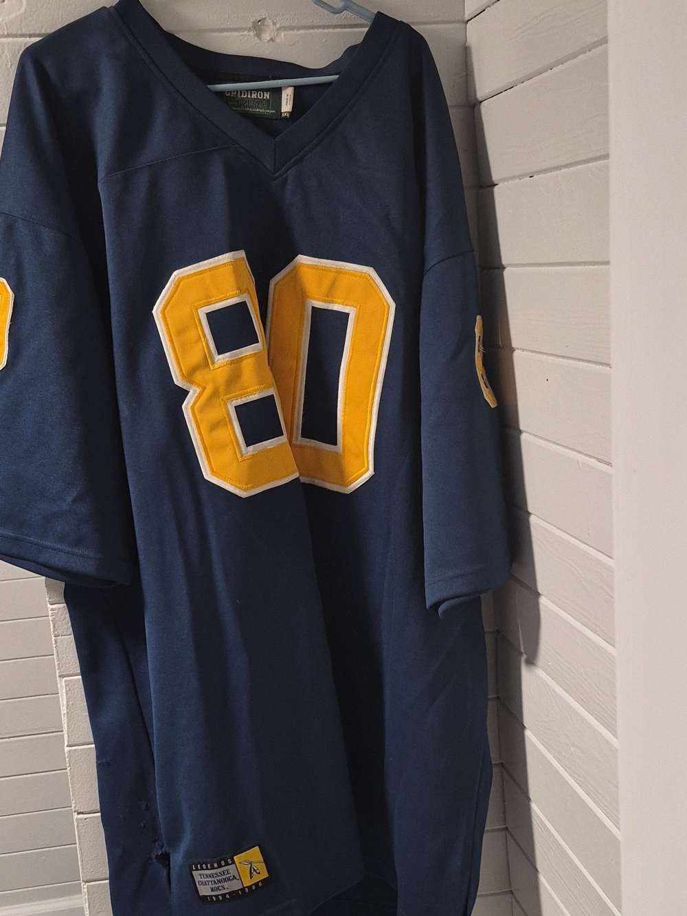 Men's Navy Blue Jersey with Yellow Number 80 - Classic Athletic Style